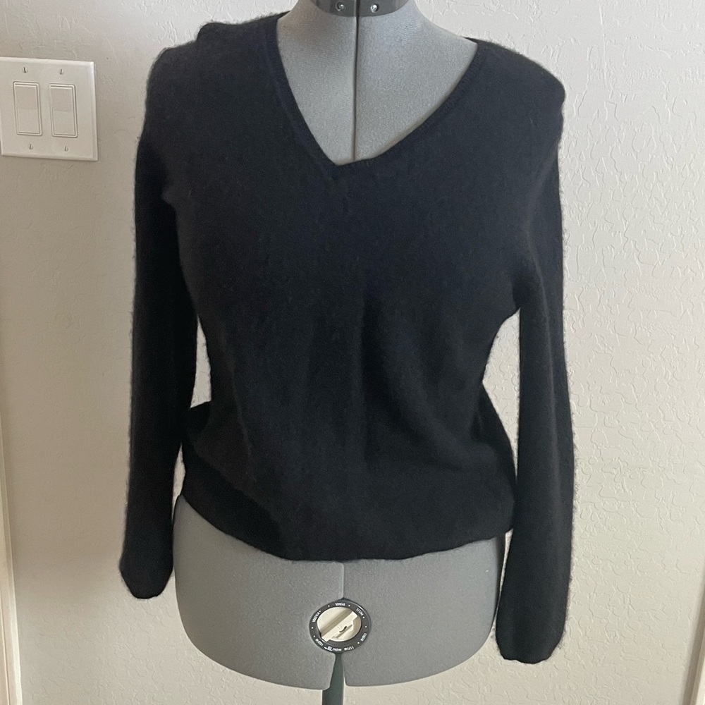 Classic Black V-Neck Cashmere Sweater